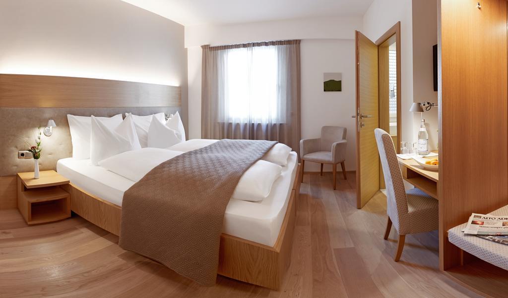 Hotel Post Gries Больцано Екстер'єр фото